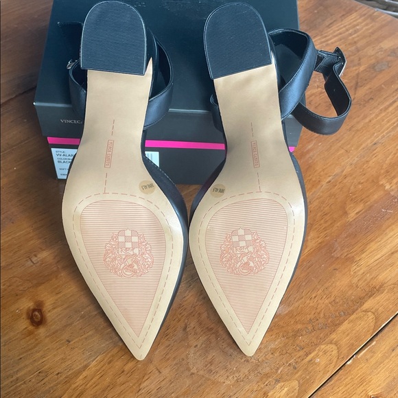 Chic Black Heels - Picture 5 of 7